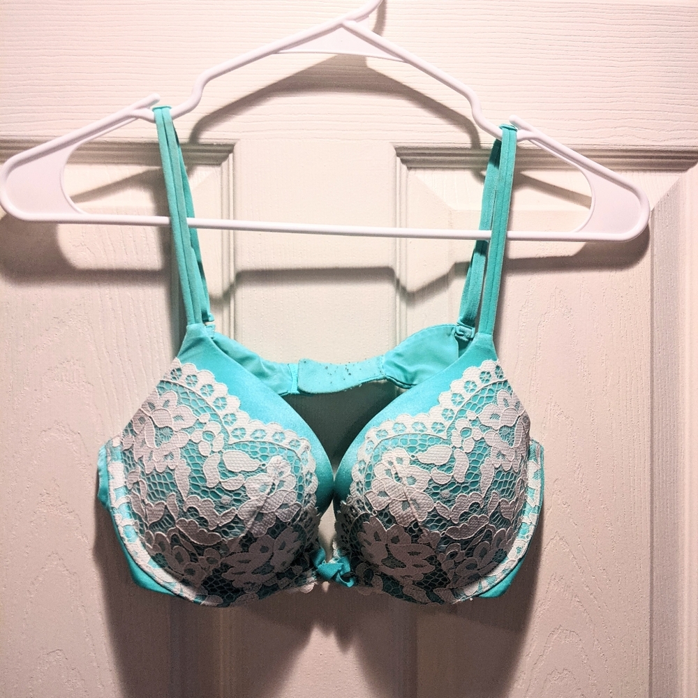 36B Victoria's Secret Very Sexy Padded Push Up Bra